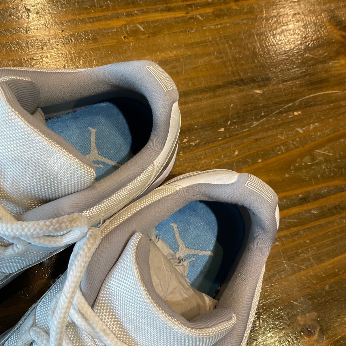 AIR JORDAN 11 RETRO LOW воздушный Jordan 11 retro low серый эмаль AV2187-140 Size 26cm б/у товар чёрный бирка 