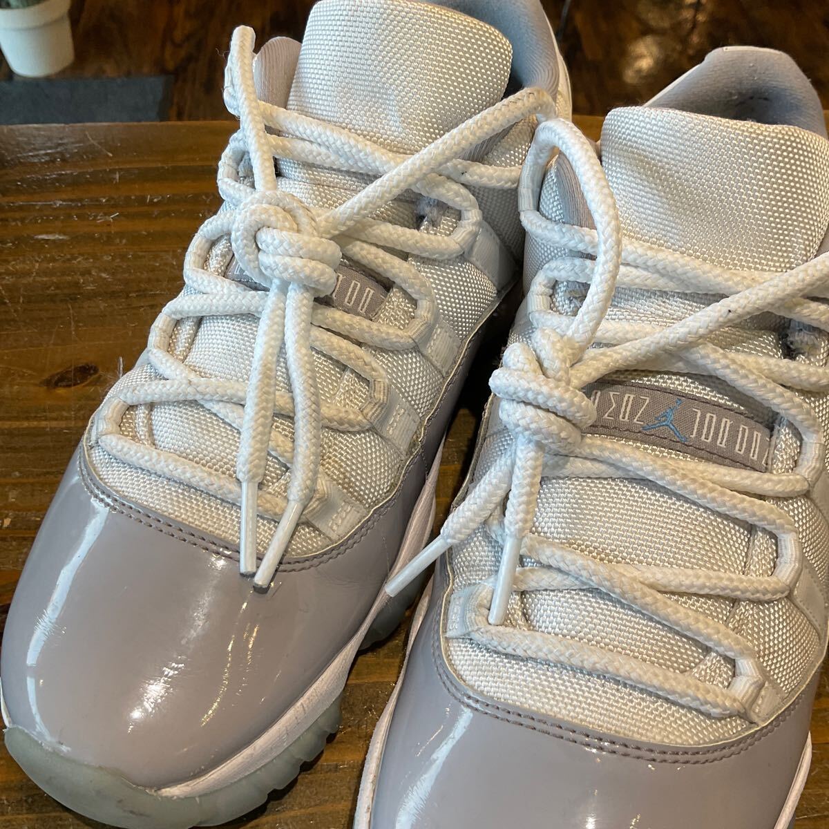 AIR JORDAN 11 RETRO LOW воздушный Jordan 11 retro low серый эмаль AV2187-140 Size 26cm б/у товар чёрный бирка 