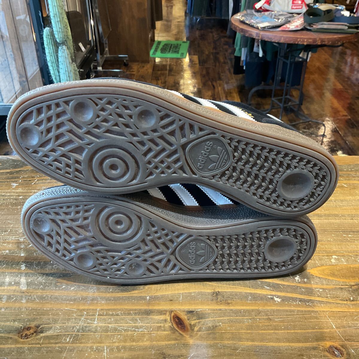 adidas アディダス HANDBALL SPEZIAL ハンドボールスペツィアル スウェードローカットスニーカー DB3021 Size 28cm 美中古品 本體のみ