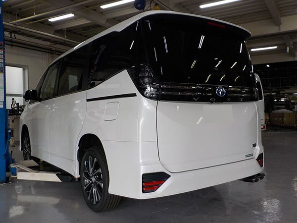 5ZIGEN マフラー アシク ノア 6AA-ZWR90W R4.1～ 2ZR-FXE 2WD ハイブリッド