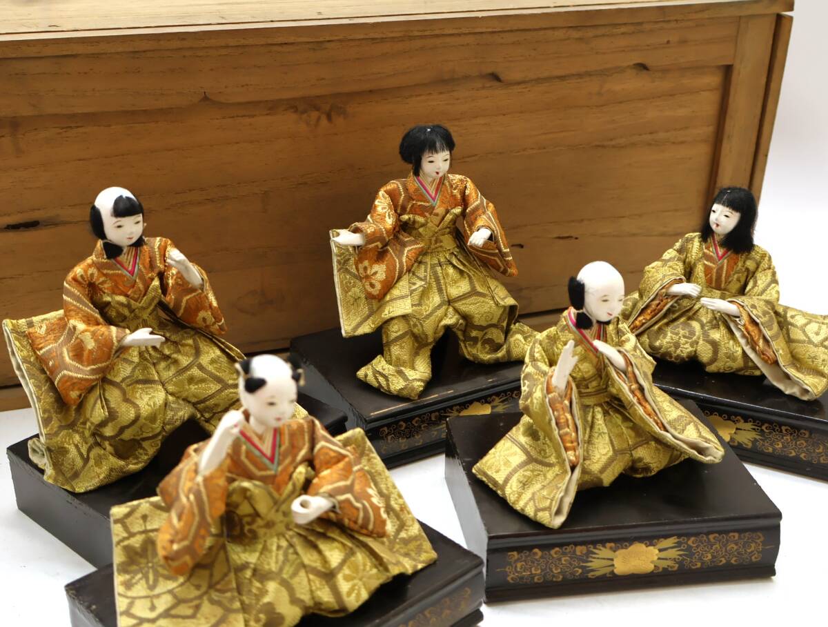 ★中1232 古い ひな人形 雛人形 五人囃子 共箱あり おひな様 お雛様 ひな飾り 雛飾り 節(jié)句飾り 節(jié)句人形 桃の節(jié)句 時代物 32506112