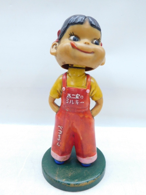 爆買いしたくなる ペコちゃん 当時物 ☆小0007 首振り 不二家 木製台 ソフビ 人形 その他