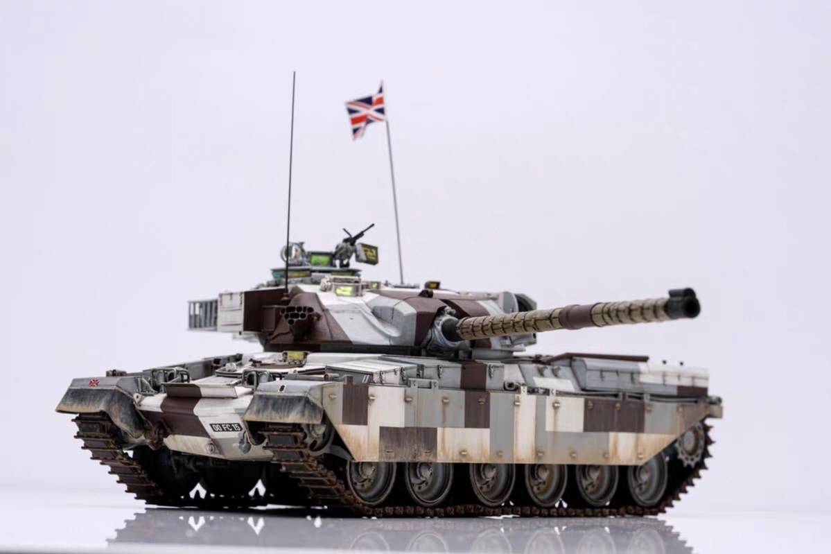 1/35 イギリス軍 チーフテンMk10 主力戦車 組立塗装済完成品_画像4