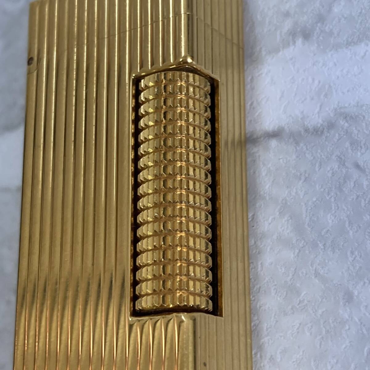 [TG0525?] Dunhill газовая зажигалка Gold цвет с коробкой надеты огонь не проверка работоспособность не проверялась 