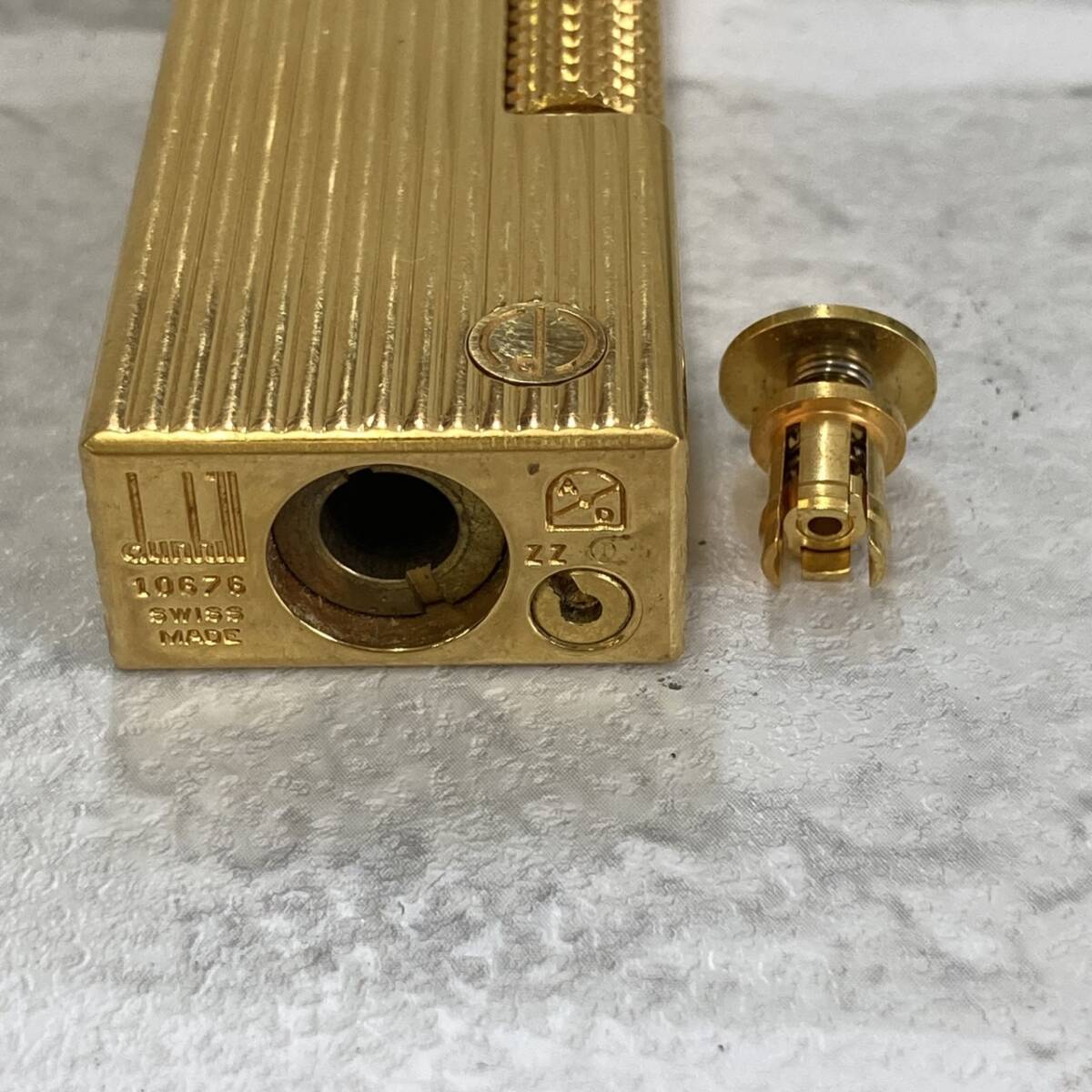 [TG0525?] Dunhill газовая зажигалка Gold цвет с коробкой надеты огонь не проверка работоспособность не проверялась 