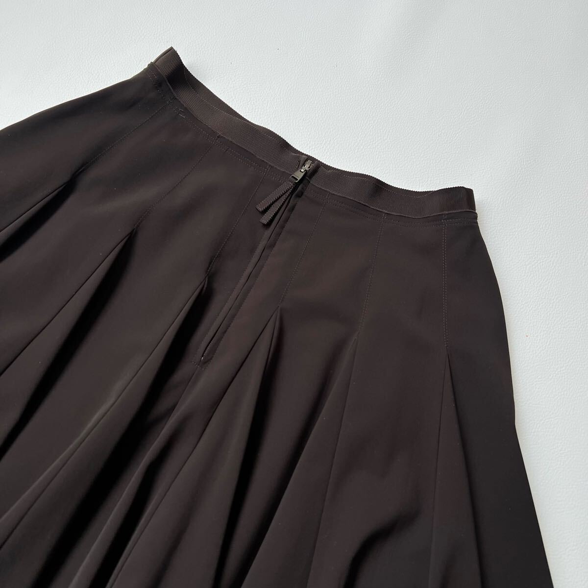 美品 FOXEY NEW YORK フォクシーニューヨーク フレアスカート ボックスプリーツスカート ダークブラウン 細(xì)身さん必見(jiàn) 38 レディース