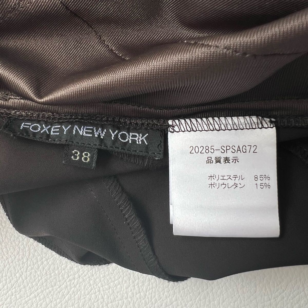 美品 FOXEY NEW YORK フォクシーニューヨーク フレアスカート ボックスプリーツスカート ダークブラウン 細(xì)身さん必見(jiàn) 38 レディース