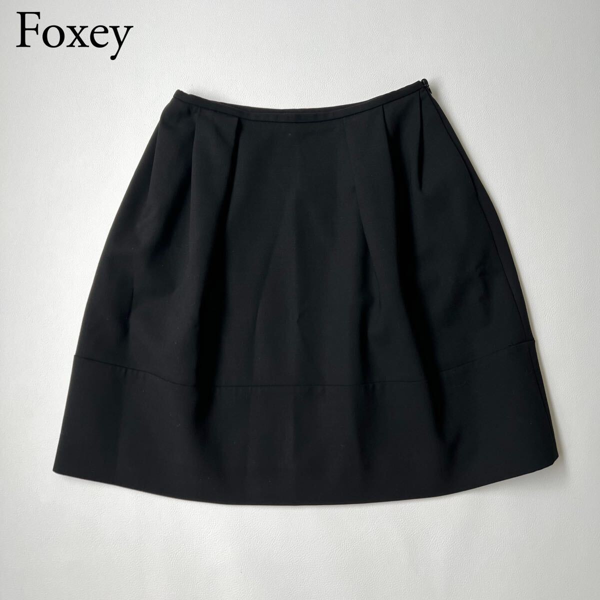 美品 FOXEY BOUTIQUE フォクシーブティック フレアスカート 膝丈 マカロンシック ストレッチダブルフェイス ブラック 40 レディース