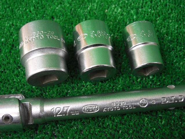 06R08 KTC スピンナハンドル（BS30 ）＋ KTCソケット（12角）×3個 / スマイルサンタ　松本店