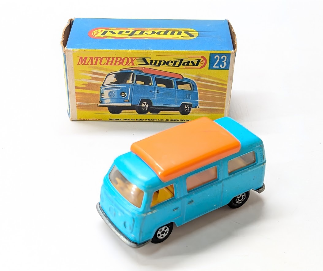 e94 ミニカー　マッチボックス　Matchbox 23 フォルクスワーゲン キャンピングカー VOLKSWAGEN CAMPER VAN レズニー LESNEY PRODUCT 