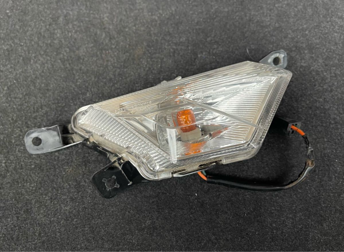 Honda Dunk AF74 указатель поворота левый stanley w1929 W-7311 Honda Dunk AF74 указатель поворота левый stanley w1929 W-7311