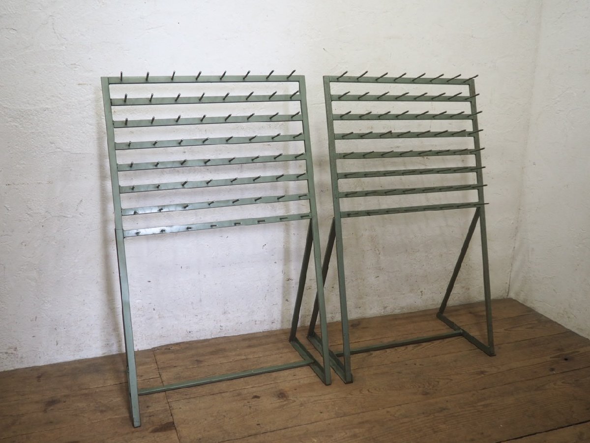 タI0747◆⑦H108cm×W67cm◆ヴィンテージ◆レトロな鉄工所のアイアンラック◆工業(yè)系 飾り棚 陳列棚 古鉄 フック インダストリアルM庭