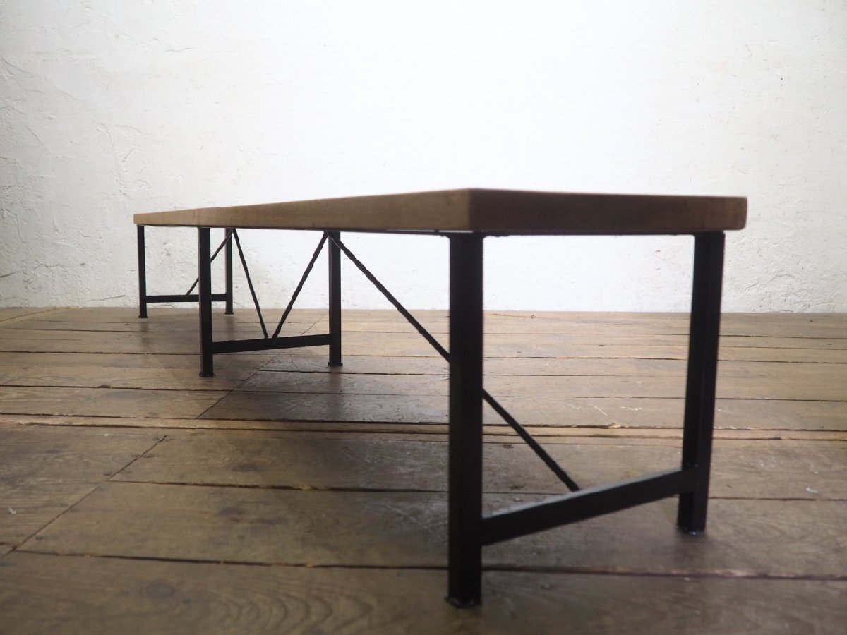 タ荷V0464◆天板W182cm×D28,5cm◆ヴィンテージ◆レトロな古い鉄枠ベンチ◆工業(yè)系 展示臺 飾り棚 陳列臺 踏み臺 花臺 ローボードL(ヤC)松