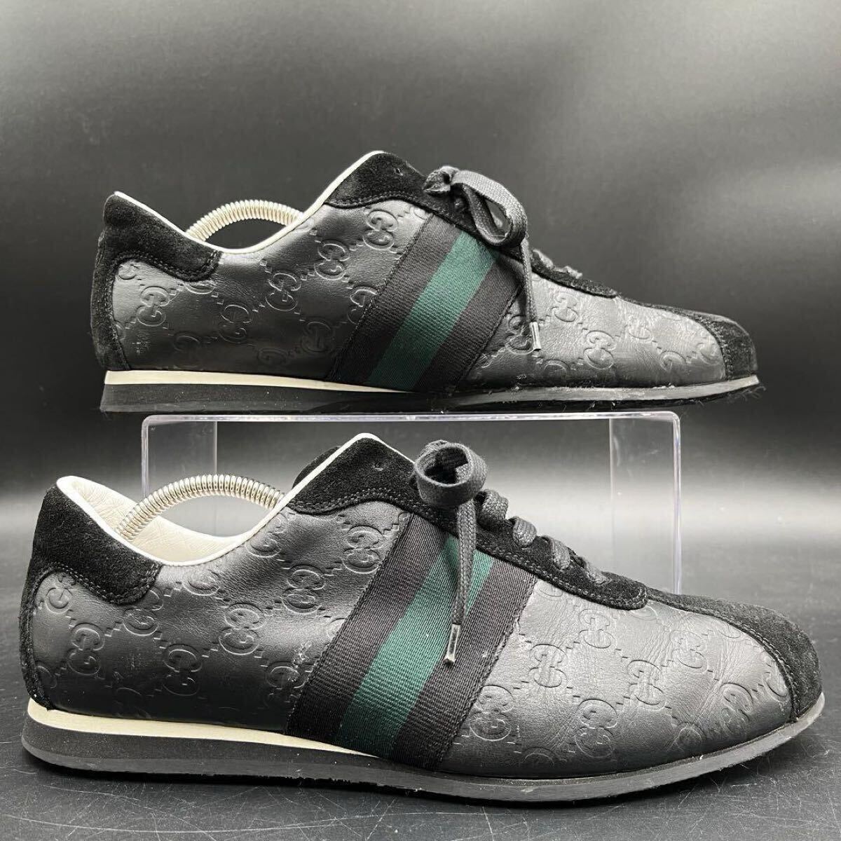 【美品】 GUCCI グッチ 【圧倒的高級(jí)感】 メンズ シマレザー GG柄 エンボス加工 シェリーライン スニーカー シューズ 靴 ブラック 26cm相當(dāng)