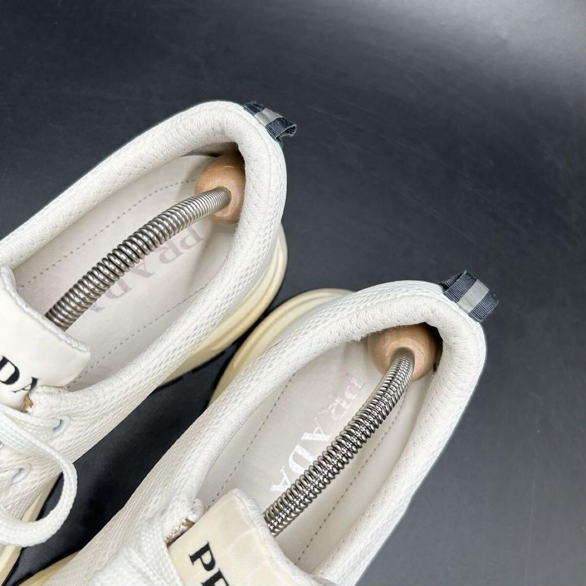 1円 【美品】 PRADA プラダ 【王者の貫祿】 メンズ ファブリック メッシュ ロゴ ローカット スニーカー シューズ 靴 ホワイト 白 26cm相當