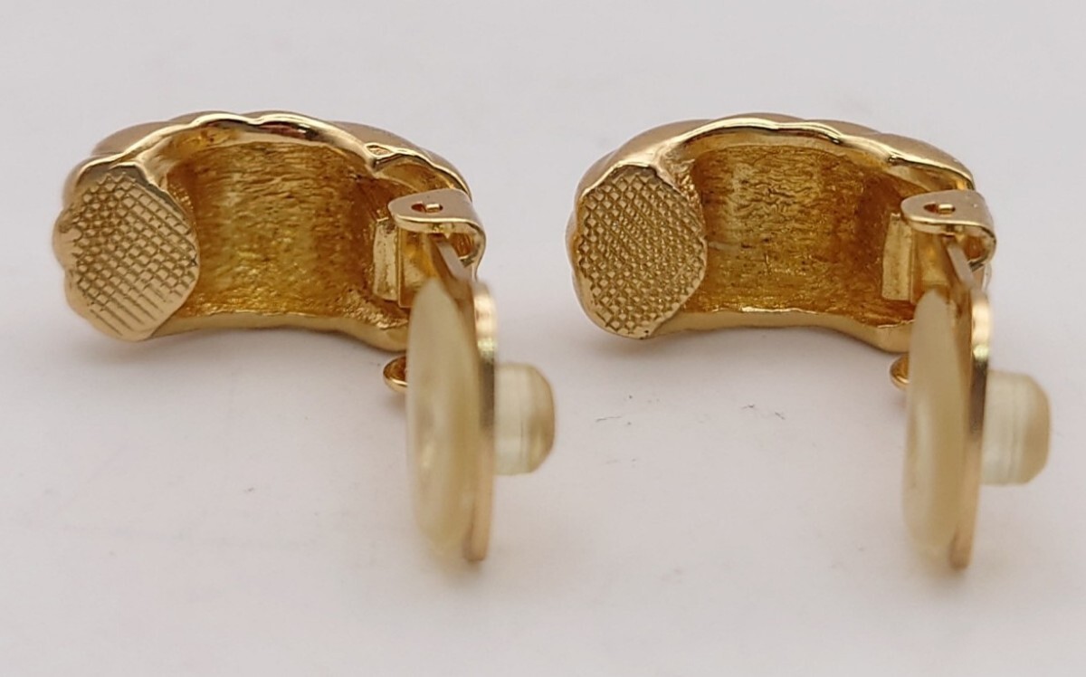【K983】 美品 Christian Dior イヤリング クリスチャン ディオール ツイスト ゴールドカラー アクセサリー ブランド