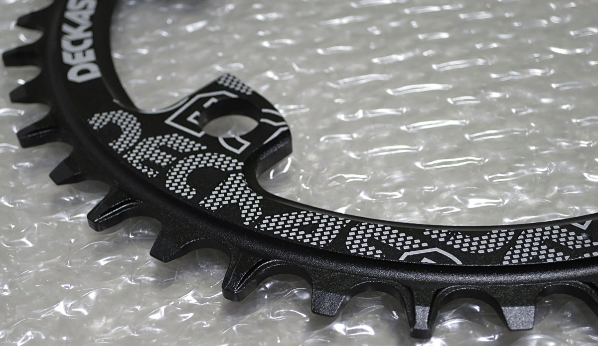 DECKAS ナローワイド 40T PCD(BCD)110 4アーム 4穴 黒色 73g チェーンリング 軽量　未使用