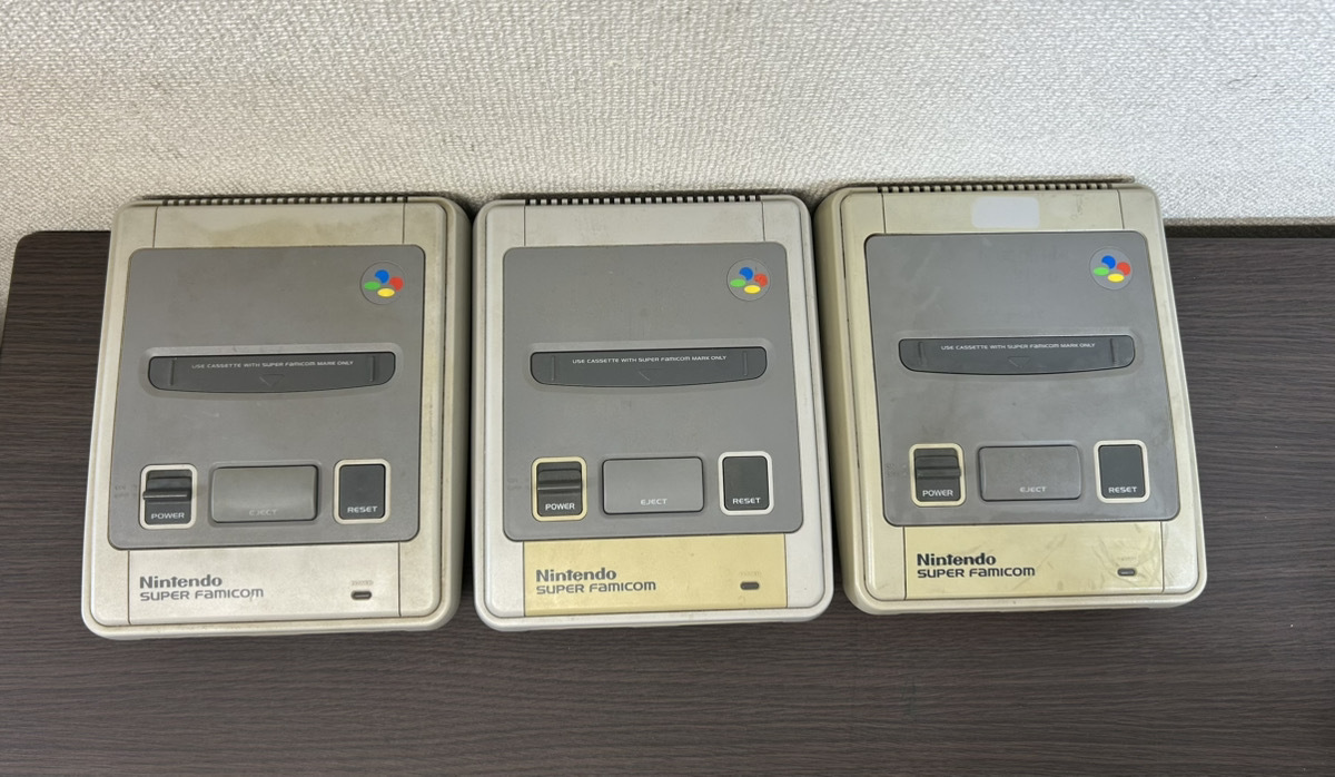 10088-01* nintendo / Super Famicom /SHVC-001/ корпус 3 шт / Famicom / soft 6 шт. комплект / с ящиком есть / инструкция по эксплуатации есть / пустой коробка / контроллер 2 шт *