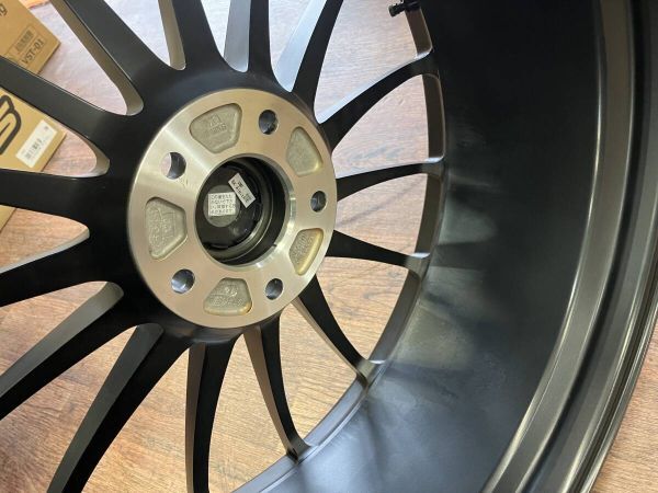 ◆美品!! RAYS VMF L-01 VERSUS MODE FORGED/鍛造 21インチ PCD120 8.5J+40 現行 40系 アルファード ヴェルファイア用!! ホイール4本SET!!_画像9