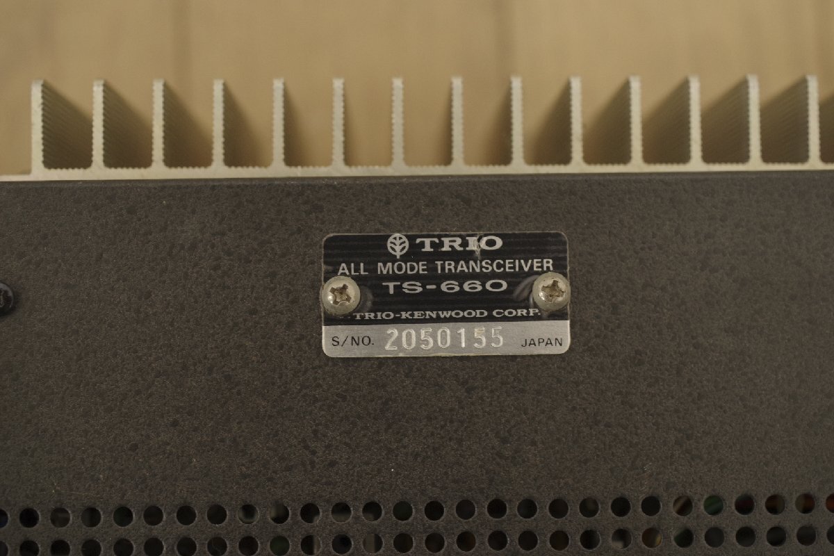 アマチュア無線機 TRIO TS―660 トリオ(ジャンク品) ジャンク TRIO トリオ 無線機 TS-660 アマチュア無線 13.8V