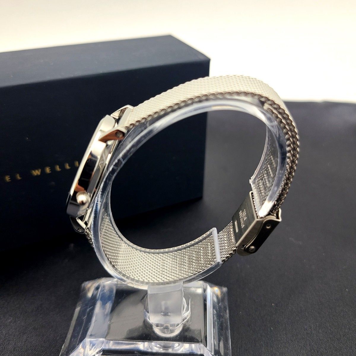 極美品 腕時計 DANIEL WELLINGTON ダニエルウェリントン 稼働品　レディース　シルバー　仕事　ビジネス