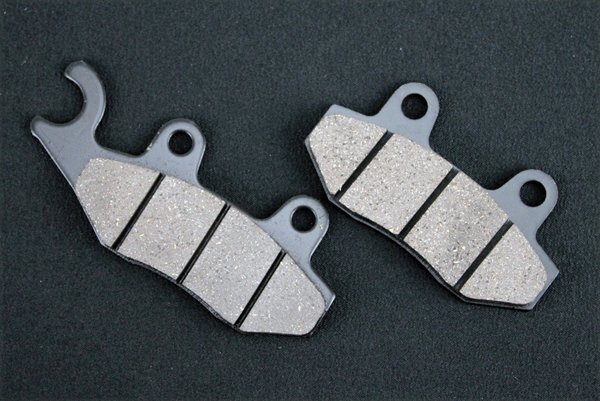送料格安 TT-R230 TT250R フロントブレーキパッド DT230 ランツァ WR250 YZ250 フロントパッド TT-R250 DT200WR YZ125
