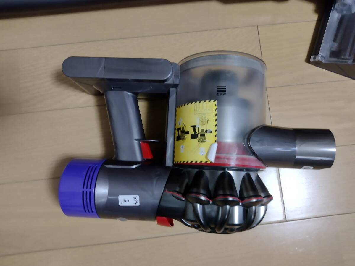 ダイソン★コードレス掃除機★V8★ＳV10★純正バッテリーの状態　弱★1