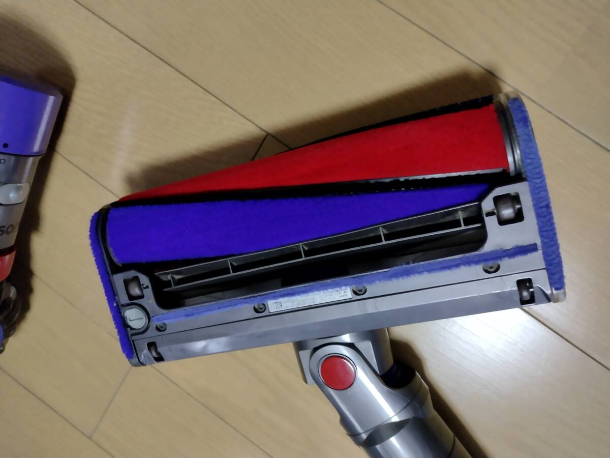 ダイソン★コードレス掃除機★V8★ＳV10★純正バッテリーの状態　弱★1
