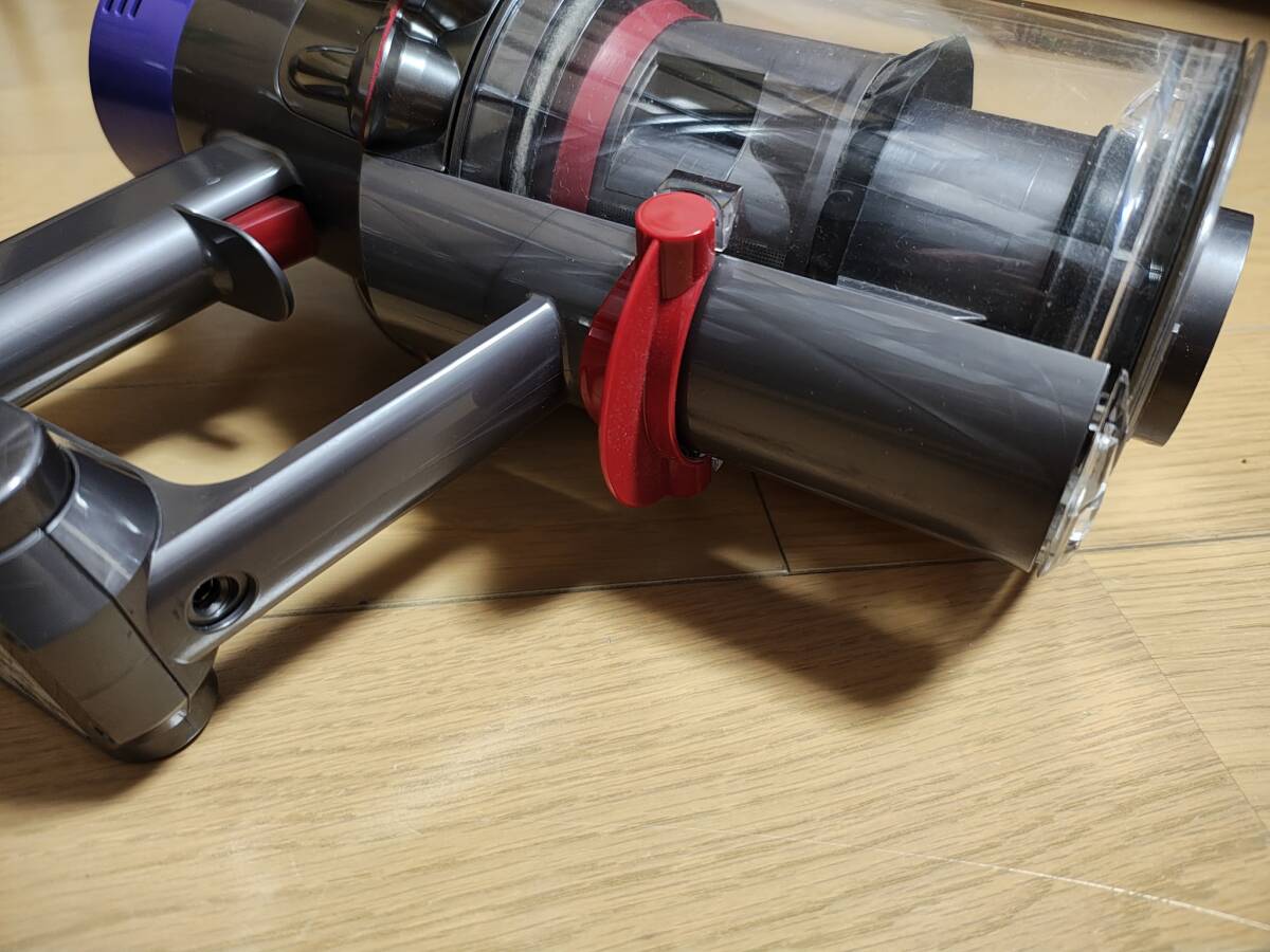 ダイソン★コードレス掃除機★V10本体★ＳV12★バッテリー新品と同等★12