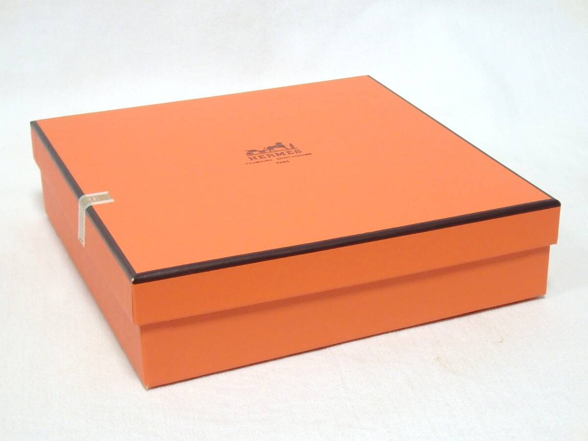 ☆中古☆HERMES エルメス シェーヌダンクル 皿 プレート 箱付き