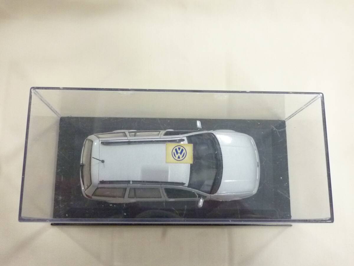 ★中古品★MINICHAMPS ミニチャンプス ミニカー VW フォルクスワーゲン ゴルフ OFM61880O