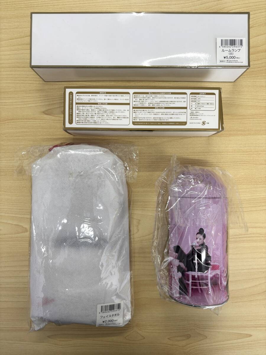 【未使用】安室奈美恵 グッズ まとめ タレント LIVE 記念プレート 貯金箱 ルームランプ 寫真集 スタンド（OIO61）