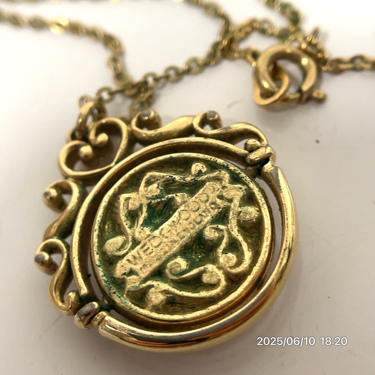 WEDGWOOD ウェッジウッド エンジェルモチーフ カメオ ピンク×ホワイト×ゴールドカラー ペンダント ネックレス アクセサリー 装飾品 箱付_画像5