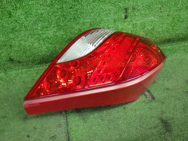 # H24年 プジョー 207 A75F01 スポーティアム 右H 純正 左 LED テール ランプ ノーマルバルブ 799 98D [ZNo:06030156]