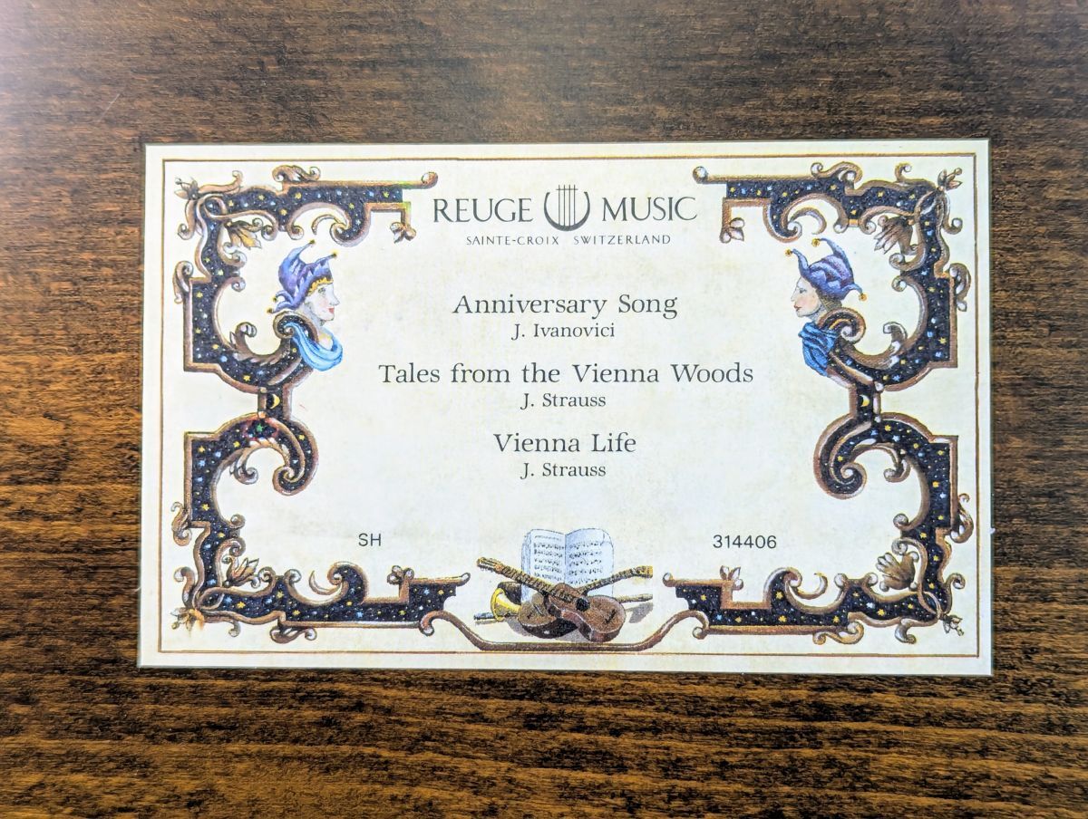 【動作確認(rèn)済】REUGE MUSIC リュージュ ミュージック 144弁 3曲 Anniversary Song Viennaife など IT8VH8U2V3L3 D0
