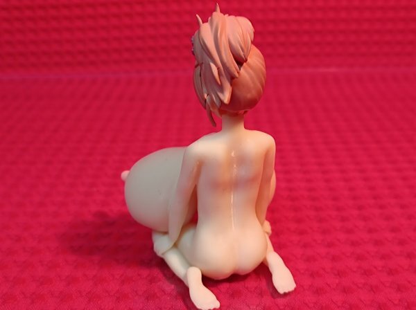 No74　完全オリジナル品　ボディのみ　1/12スケール?。保保播攻暴`ル　Figma　フィグマ　改造　挿替　差替　爆乳　巨乳