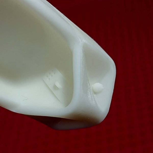 No37　完全オリジナル品　ボディのみ　1/12スケール　Figma　フィグマ　改造　挿替　差替　肉便器　肉便　トイレ　便所　美的工房　1