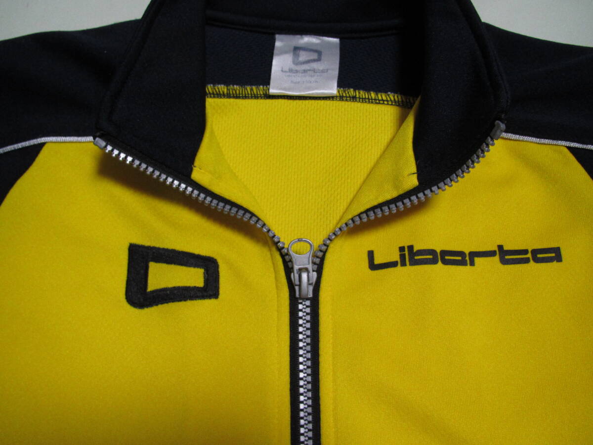 82 2021年購入 中古 Liberta リベルタ サッカースクール 130cm トレーニングウェア ジャージ 上下 セットアップ ジャケット ズボン パンツ
