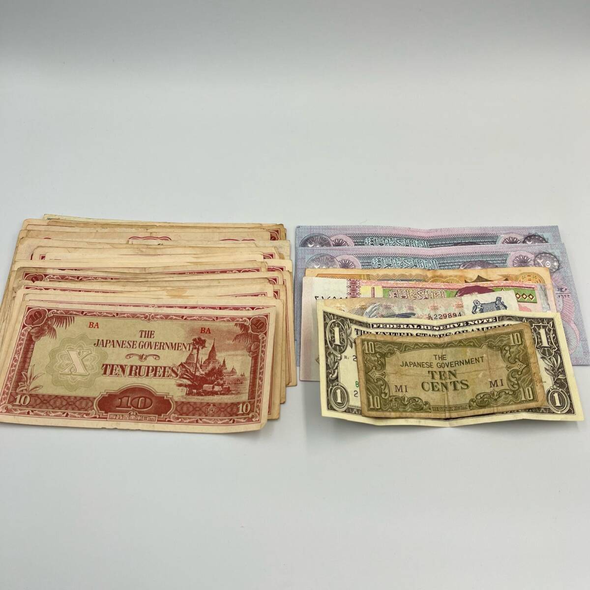 【12月スーパーSALE 15%OFF】 中国 まとめ商品 C1665☆海外紙幣 韓国 軍票(世界 シンガポール コレクション
