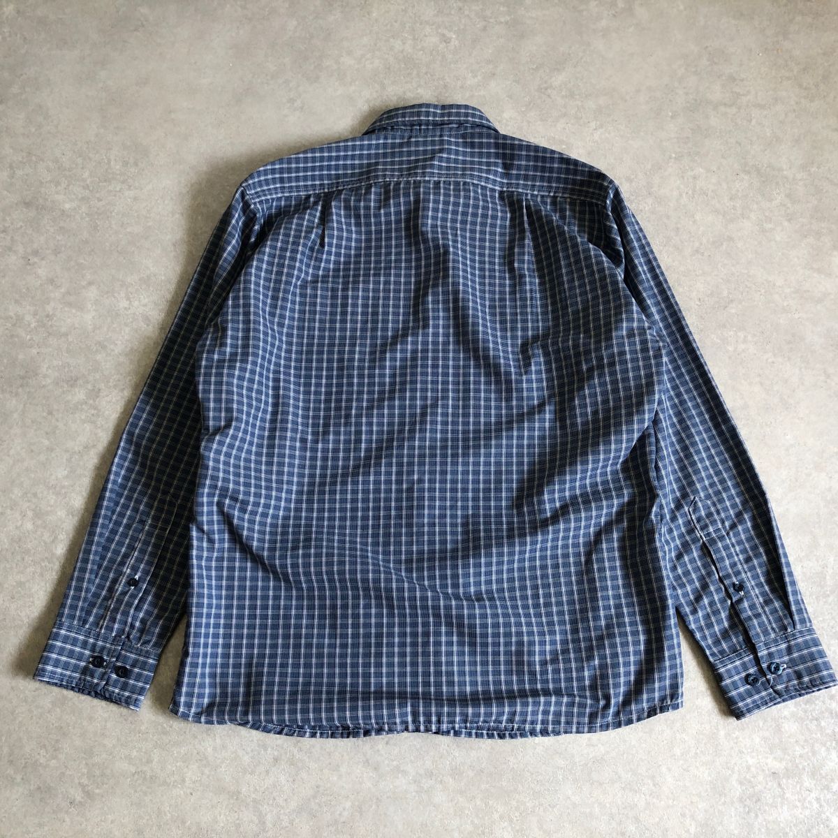 美品●mont-bell●吸水拡散性●WIC.ライト ロングスリーブ シャツ メンズ アウトドア●モンベル