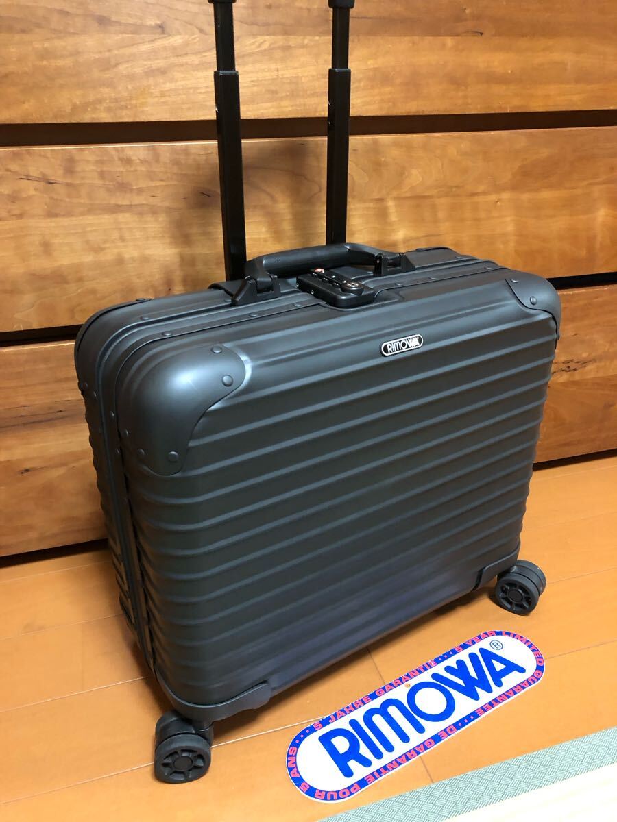 ☆美品☆激レア☆RIMOWA リモワ　ステルス　ビジネストロリー4輪　　26L 早い者勝ち　入手困難