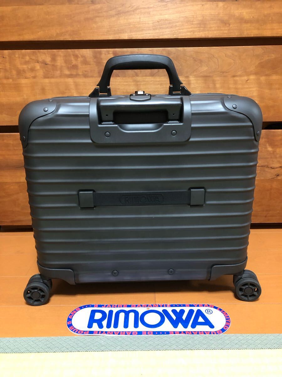 ☆美品☆激レア☆RIMOWA リモワ　ステルス　ビジネストロリー4輪　　26L 早い者勝ち　入手困難