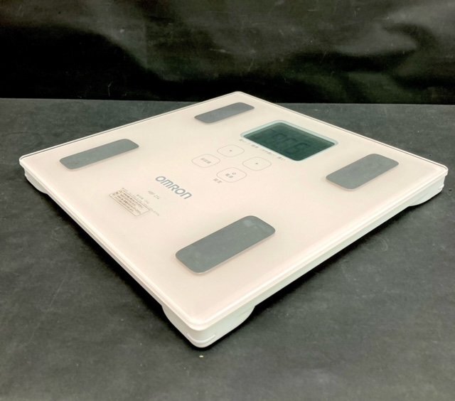 【美品】OMRON オムロン HBF-214-PK 體重體組成計 ヘルスケア 健康管理 體重計 薄型體重計 體脂肪 內臓脂肪 BMI 體重測定 ピンク
