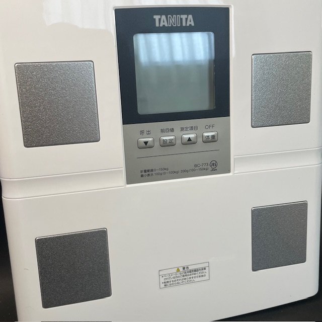【未使用】TANITA タニタ 體組成計(jì) BC-773 ホワイト 體重計(jì) BMI 収納 健康管理 HMY 內(nèi)臓脂肪 體內(nèi)年齢 筋肉量 水分量 シンプル