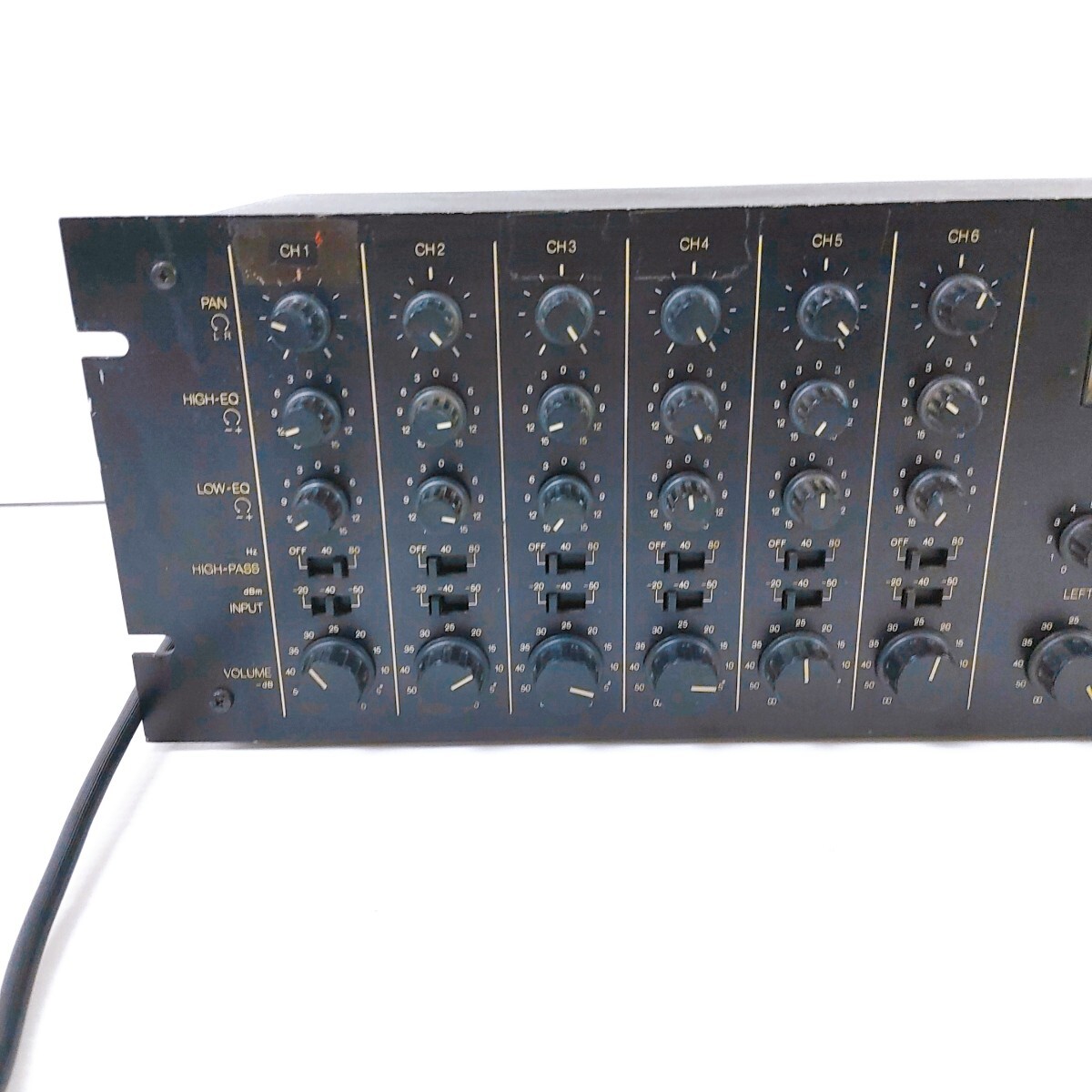 YAMAHA PM-180 ヤマハ マイクプリアンプ 6チャンネルミキサー YAMAHA PM-180 ヤマハ マイクプリアンプ 6チャンネルミキサー
