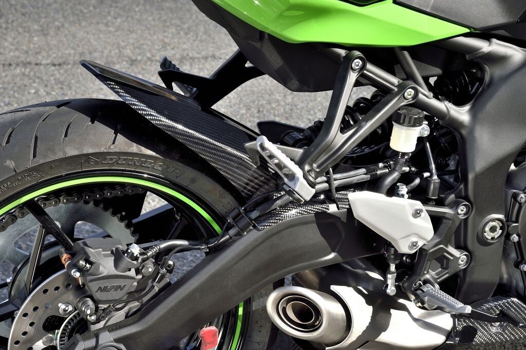  Kawasaki ZX25R ZX4R ZX4RR SE Magical Racing magical рейсинг заднее крыло карбоновый ощущение б/у немного custom ime чейнджер предварительный .!