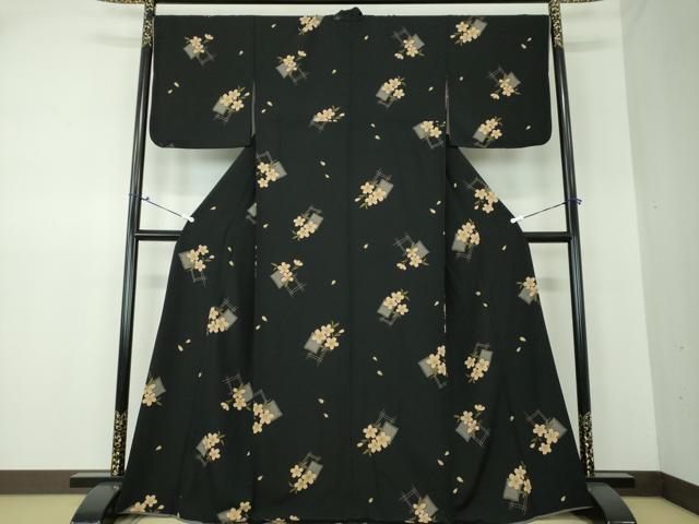 小紋 紋意匠 桜 黒地 正絹 反物 小紋 紋意匠 桜模様 黒地 正絹 反物