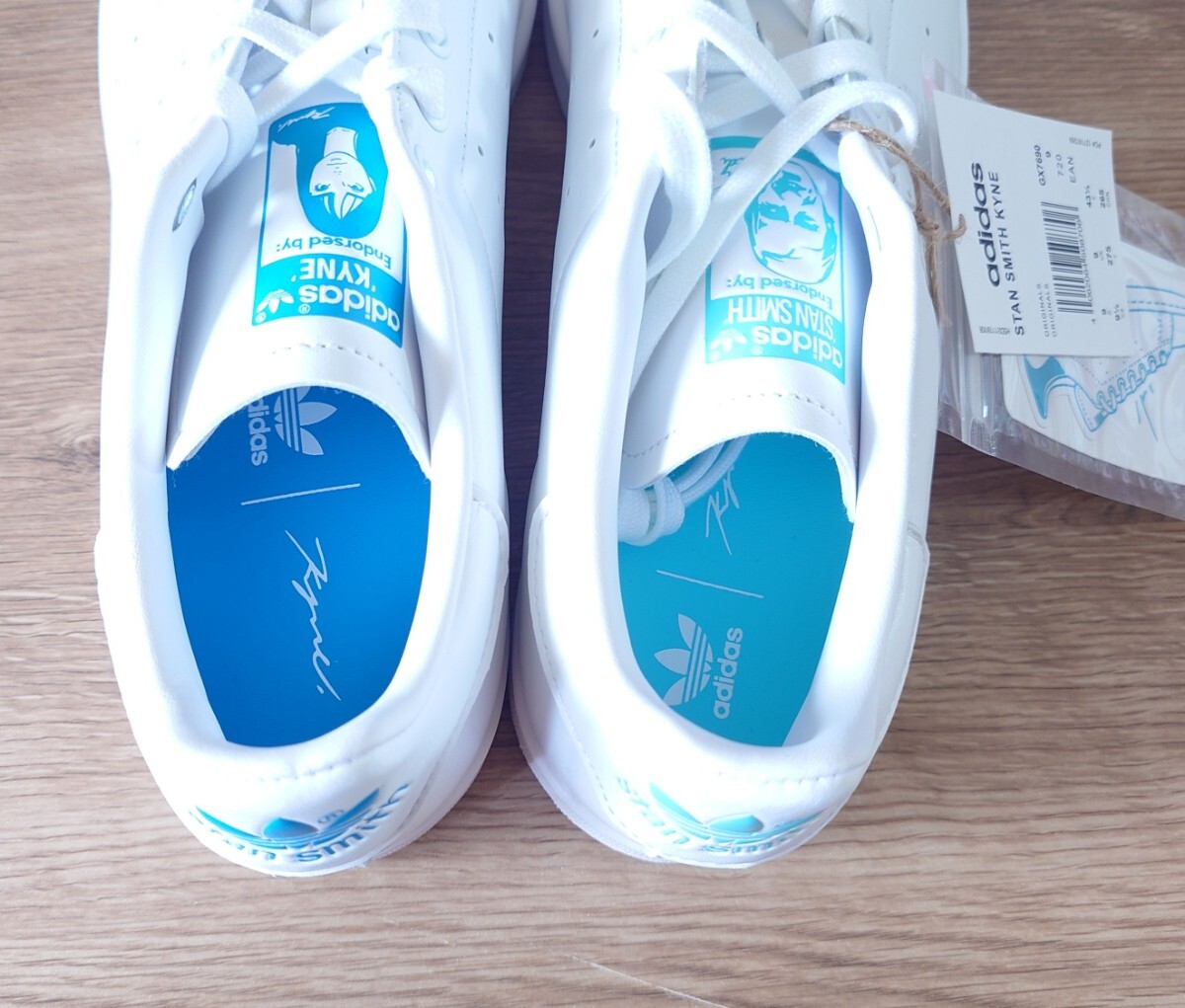 Tシャツセット KYNE キネ adidas アディダス STAN SMITH スタンスミス スニーカー 限定モデル 限定Tシャツ レア