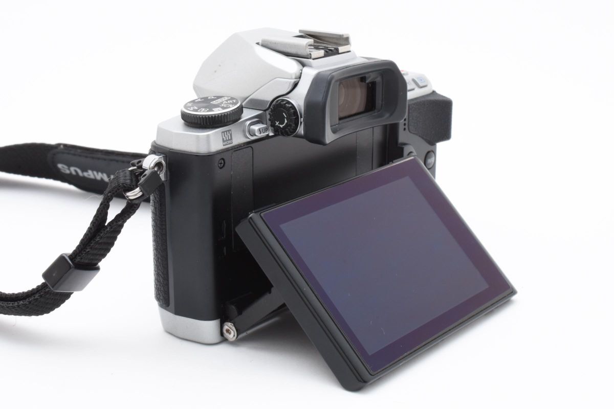 #d116★美品★ オリンパス OLYMPUS OM-D E-M10 ボディ