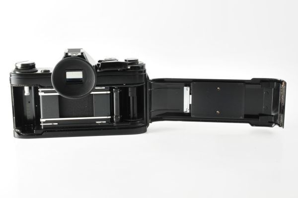 Canon キヤノン AE-1 Black 35mm SLR Film Camera フィルムカメラ FD 50mm f/1.8 S.C レンズ 2505032